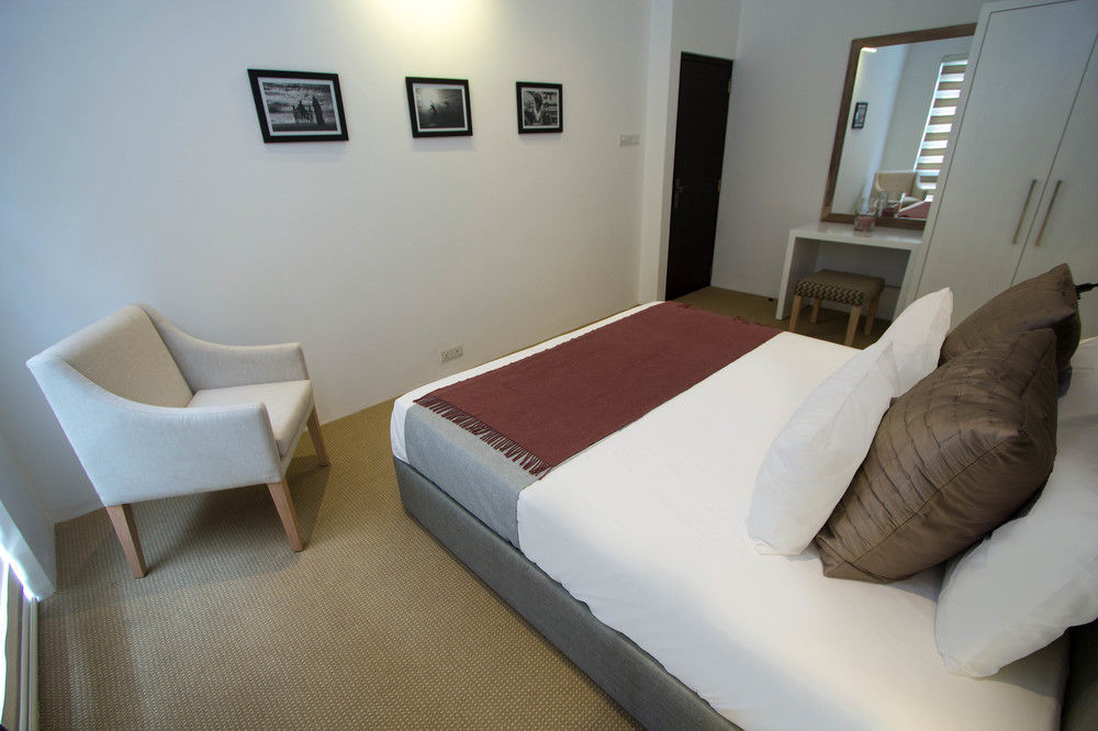 Hotel W15 Colombo Esterno foto
